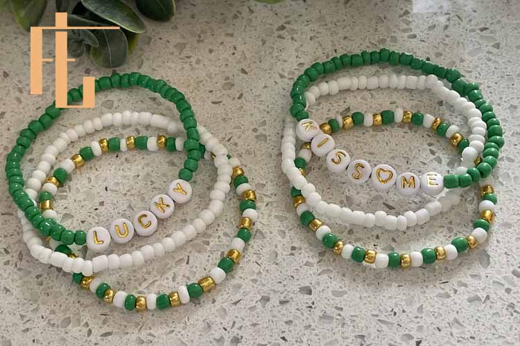 St Patricks Day Necklace – Best St Patricks Day gifts for coworkers