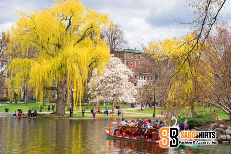 What is the Number One Tourist Attraction in Boston? Top Places You Must Explore | Lifestyleazz Blog Boston Common and Public Garden – The City’s Green Oasis